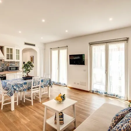 Апартаменти Chez Carme'