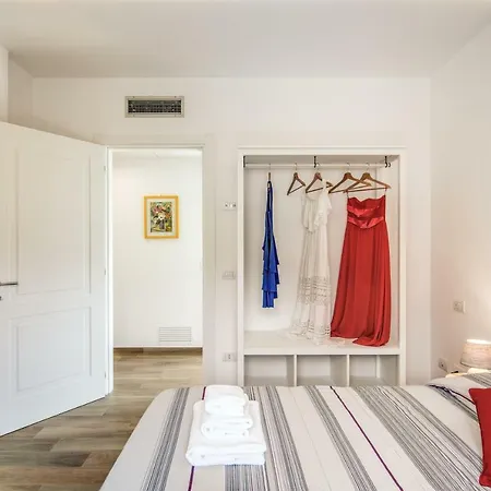 Апартаменти Chez Carme'